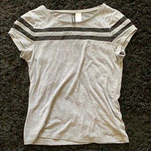 H&M black and gray short sleeve top